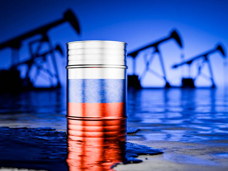 Россия заняла половину индийского рынка нефти: доля в июле достигла 50,8%