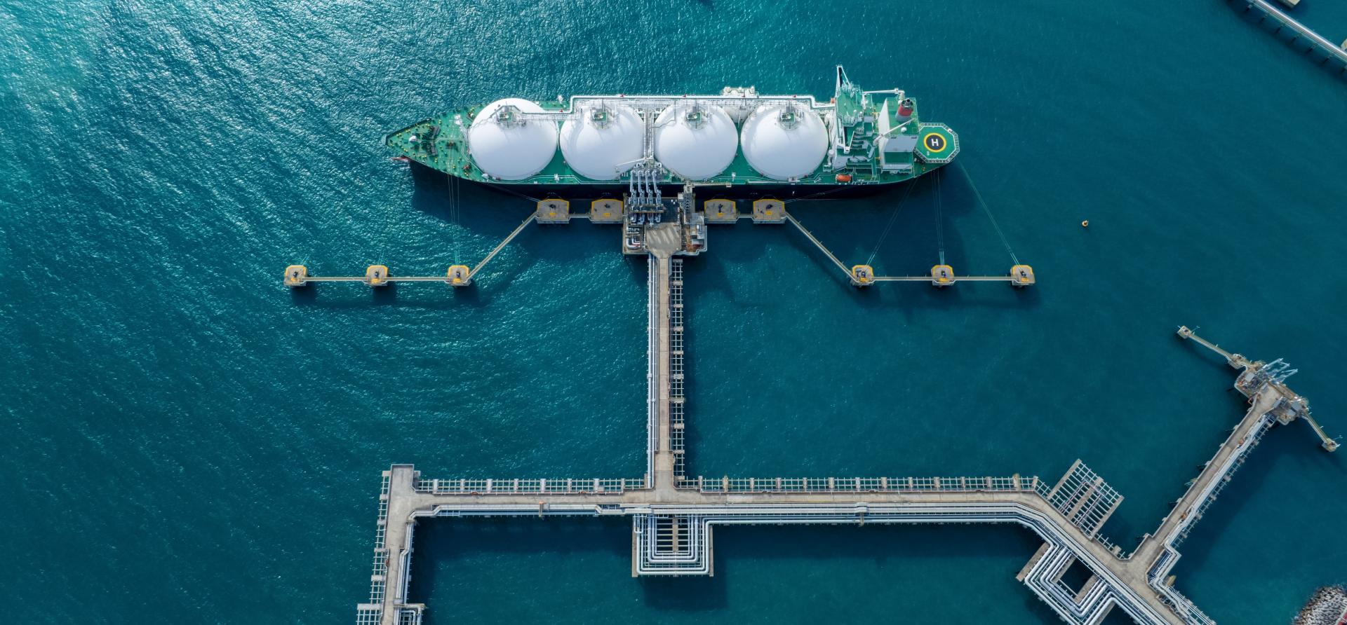 Услуги по реконструкции терминалов сжиженного природного газа