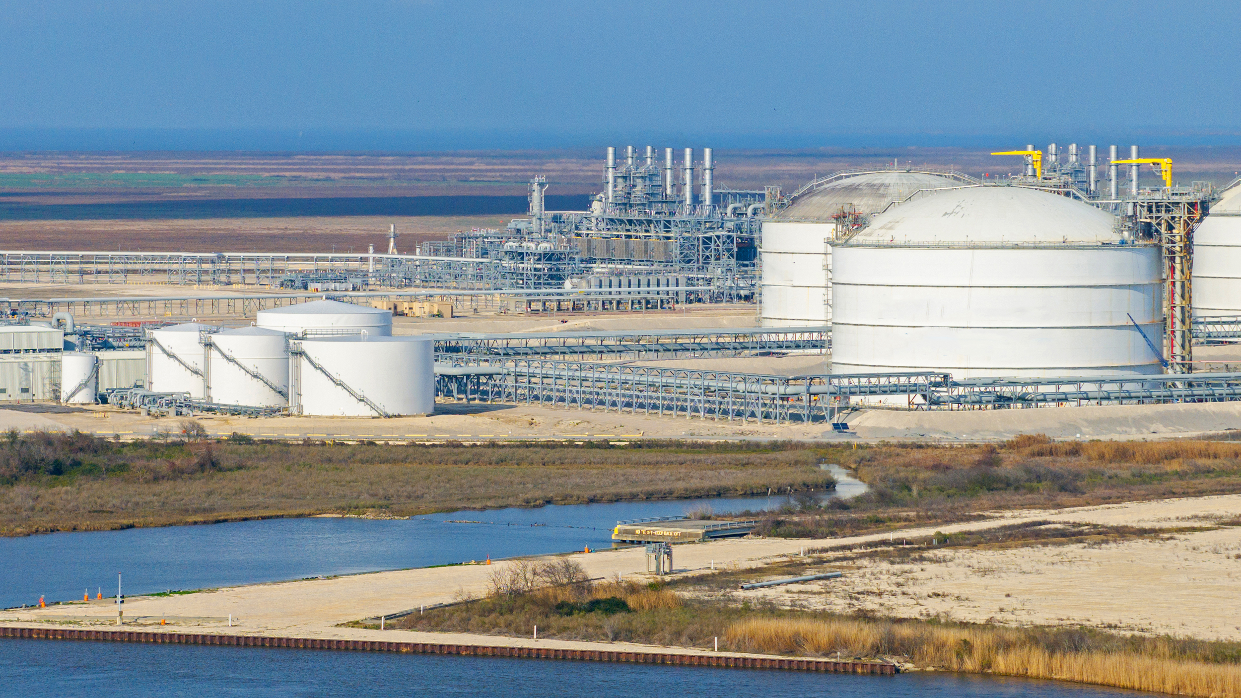 Услуги по реконструкции станций хранения газа