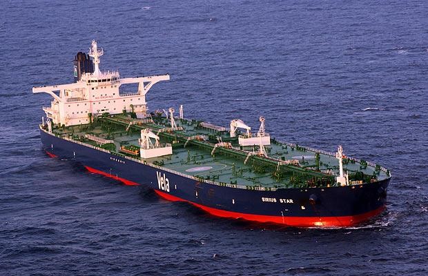 Услуги по транспортировке темных нефтепродуктов морским транспортом