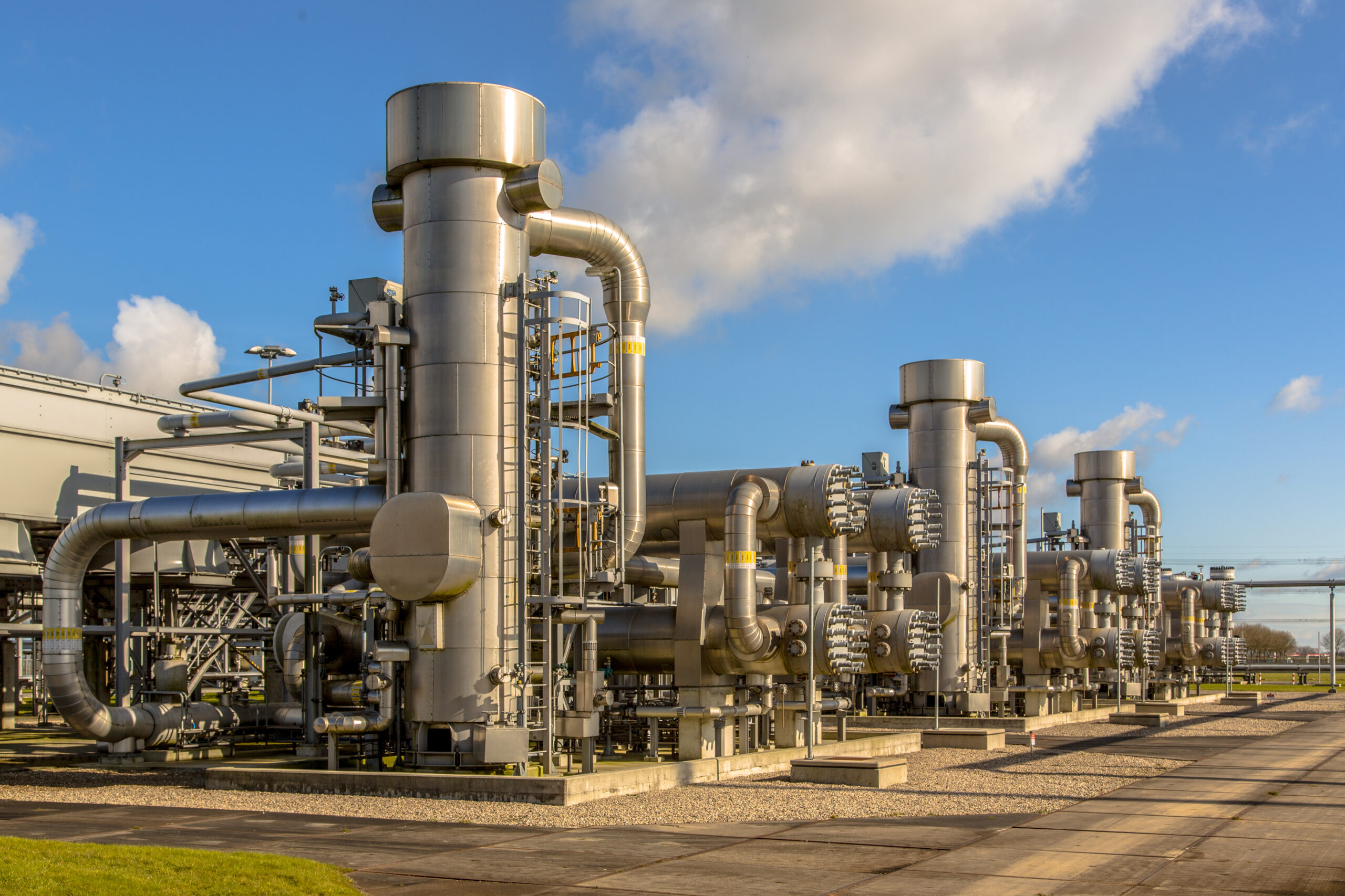 Услуги по техническому перевооружению установок подготовки газа 