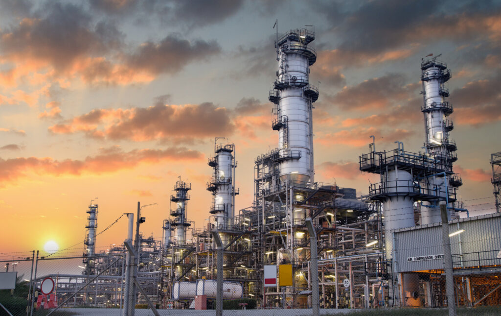 Оптовый сбыт нафтовых блендов для нефтехимии	