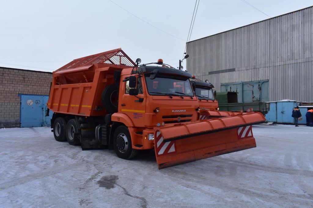 Услуги автомобилей комбинированно-дорожных  